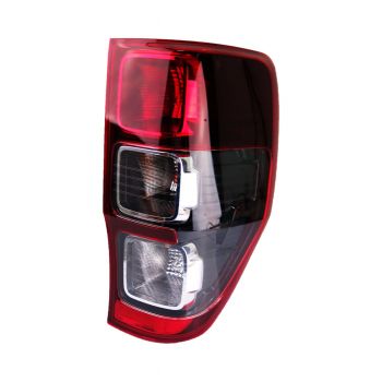 ของแท้ ไฟท้าย RANGER ปี 12 ขวา ทึบ + หลอด (DB3Z-13-404E) เบ้าดำ [46949844]